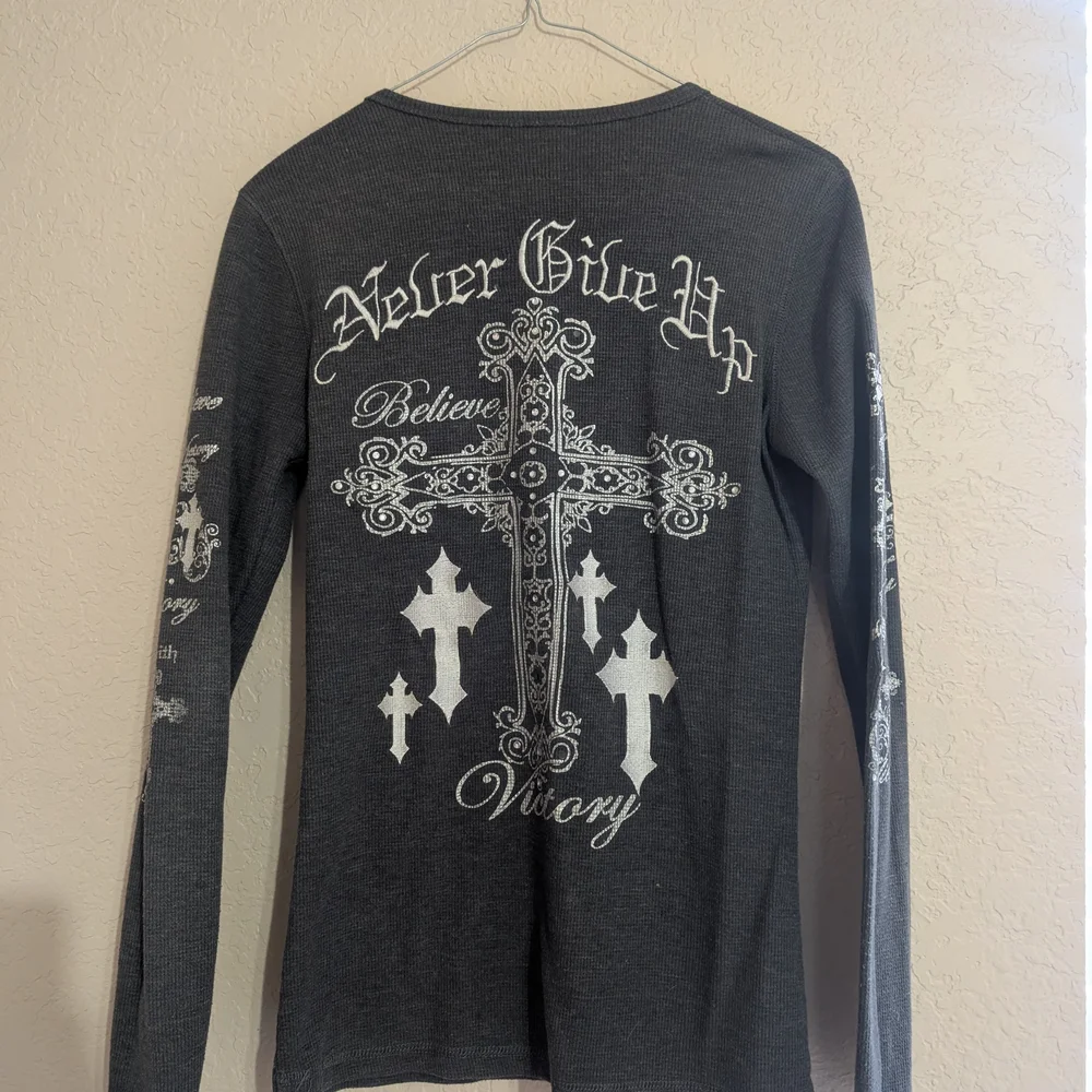 Cowgirl Tuff Gray Henley with White Details - Picture 2 of 3